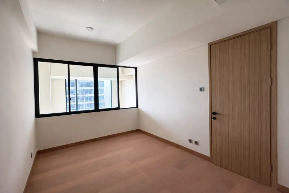 Spacious Bedroom Area dengan Natural Light – SOHO Upper West BSD